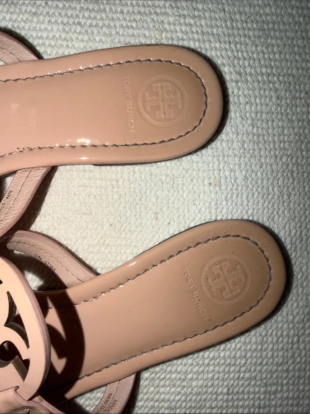 Patent Leather Thong Sandals in seashell/blush pink